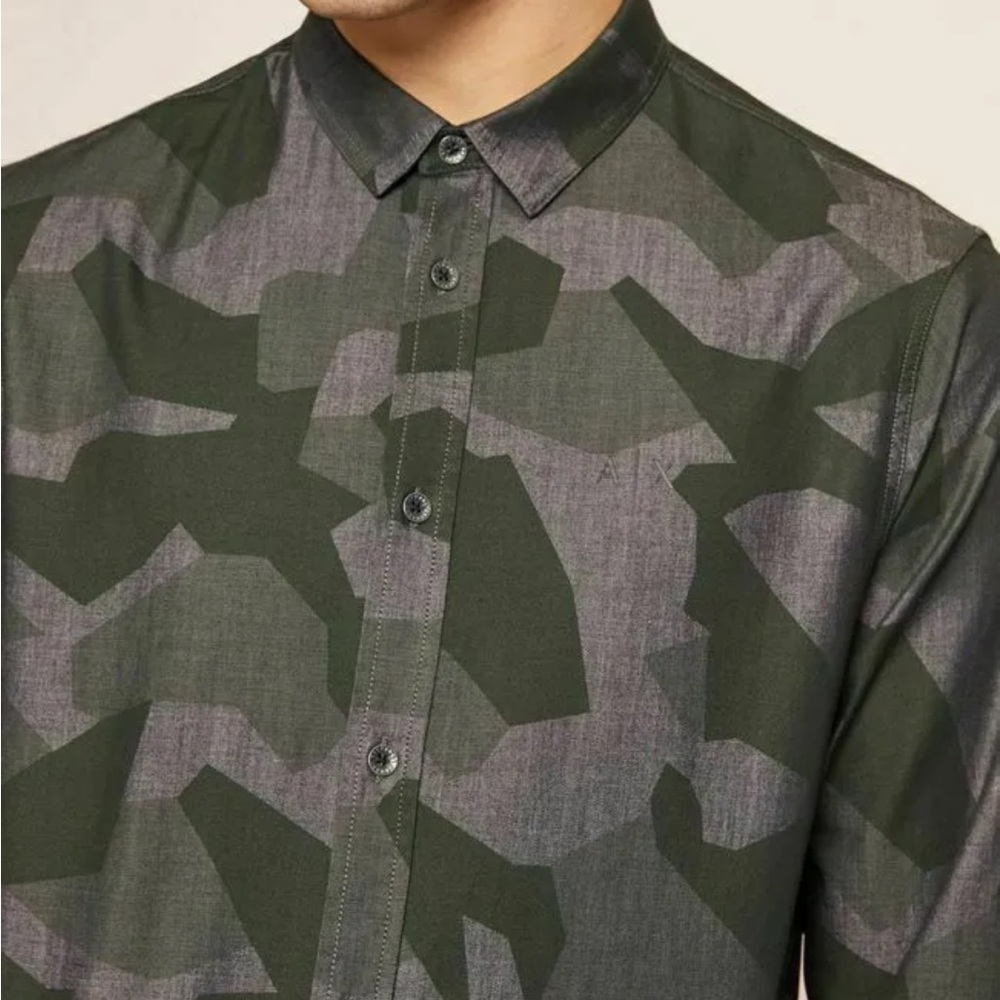A|X ARMANI EXCHANGE Men's Camouflage Print Long Sleeve Button Down Shirt XL